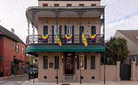 French Quarter Suites